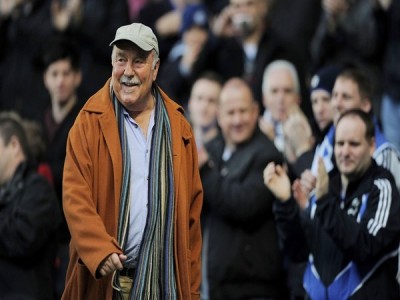Jimmy Greaves awarded MBE in UK New Year Honours list