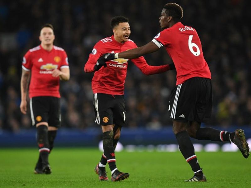 EPL: Manchester United defeat Everton 2-0.