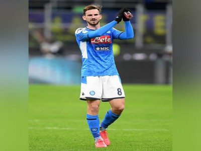 Napoli midfielder Fabian Ruiz tests positive for coronavirus