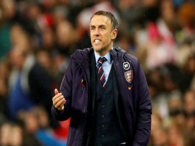 Neville steps down as head coach of England women's football team