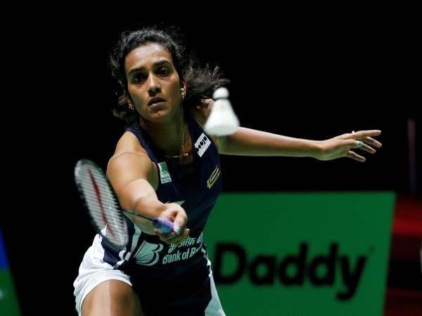 Sindhu suffers second consecutive loss, gets beaten by Intanon