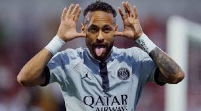 Neymar Jr. Leads Paris Saint-Germain to Victory in Ligue 1 Opener