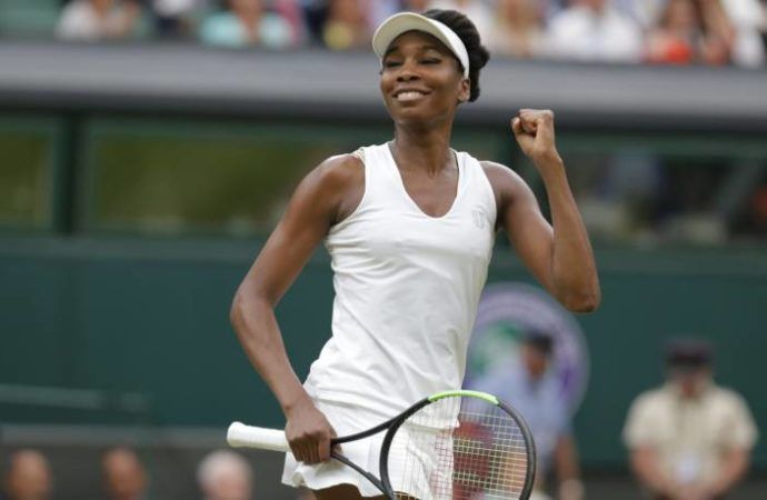 Venus Williams becomes oldest Wimbledon semi-finalist