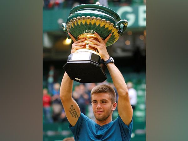Halle Open 2018: Borna Coric defeated Roger Federer