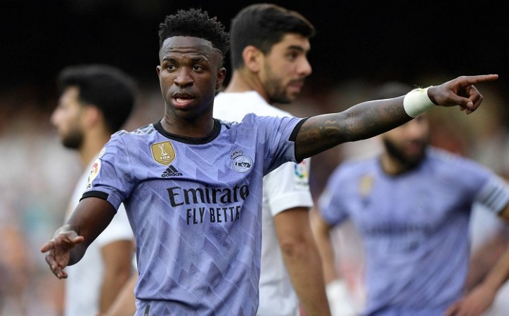 Vinicius Jr suffers racist abuse and is sent off to Real Madrid 1
