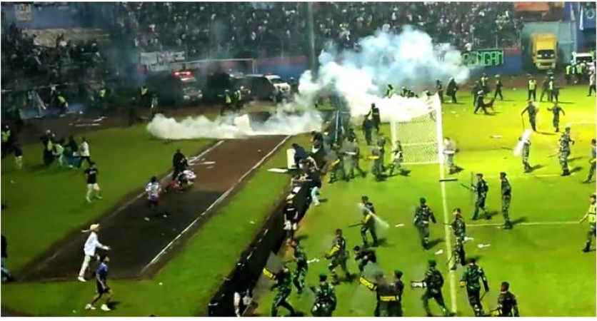 Indonesia forms a team to probe on the fatal football stampede