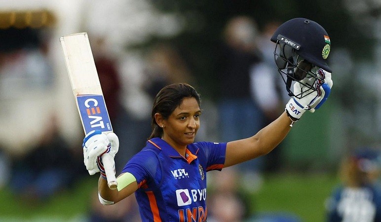 Harmanpreet Kaur withdraws from WBBL because of back injury