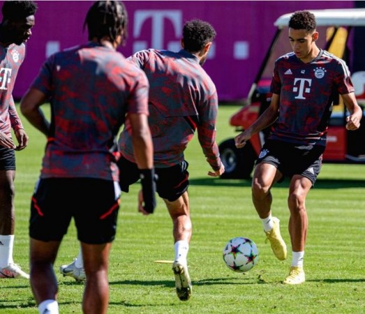 Bayern defense gets ready to face box-monster Lewandowski