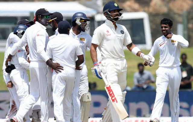 पहले टेस्ट में भारत को मिली करारी हार, हेराथ ने लिए 7 विकेट