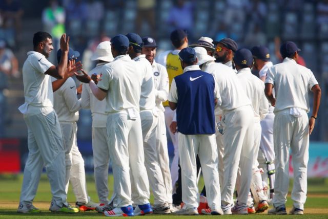 भारत के 6 विकेट गिरे, कोहली से विराट पारी की उम्मीद