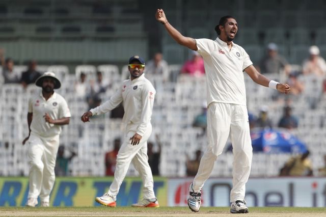 IND vs ENG: भारतीय गेंदबाजो पर दारोमदार, इंग्लैंड बिना नुकसान 100 के करीब