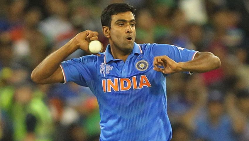 Why did R Ashwin start smelling clothes on the field? Video spreading rapidly on social media