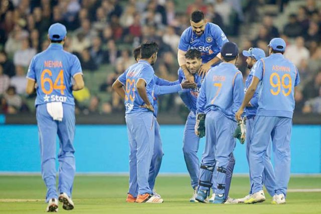 INDvsAUS T20 : वाटसन का शानदार शतक, भारत को 198 का लक्ष्य