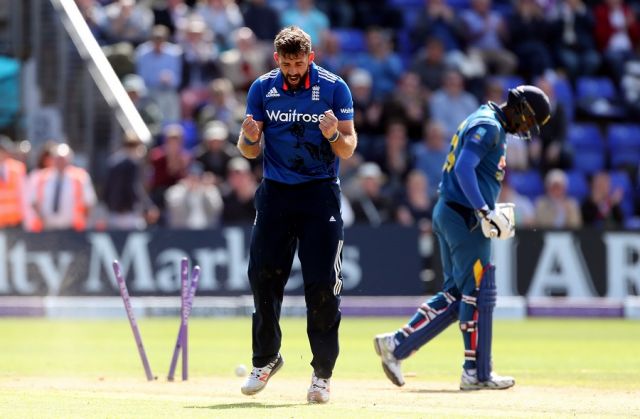 इंग्लैंड के तूफान के सामने श्रीलंका ने घुटने टेके, 3 -0 से सीरीज अपने नाम