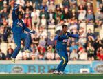 नेटवेस्ट टी-२० : श्रीलंका ने दिया इंग्लैंड को 141 रनो का लक्ष्य