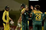 ट्राई सीरीज़: अफ्रीकी गेंदबाजों के सामने ऑस्ट्रेलिया ने घुटने टेके
