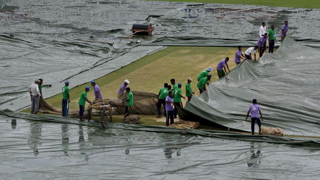 भारत-बांग्लादेश टेस्ट : बारिश के कारण नहीं हो सका दूसरे दिन का खेल