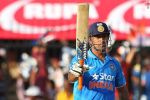 MS Dhoni invites Zimbabwe to bat in 2nd ODI,as captain won the toss