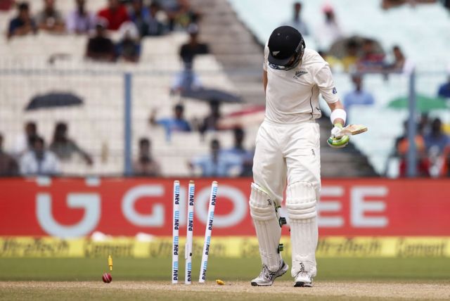 INDvsNZ LIVE Update: न्यूज़ीलैंड के पहली पारी में चार विकेट गिरे, भारत की पकड़ मजबूत