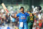 विराट का दमदार शतक, भारत ने बनाये 299 रन