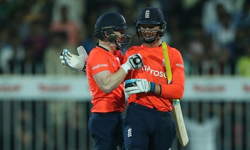 शारजाह टी-20 मैच : इंग्लैंड ने पाकिस्‍तान को धराशाही किया