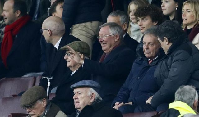 Mourinho hails United late show as tribute to birthday boy Ferguson