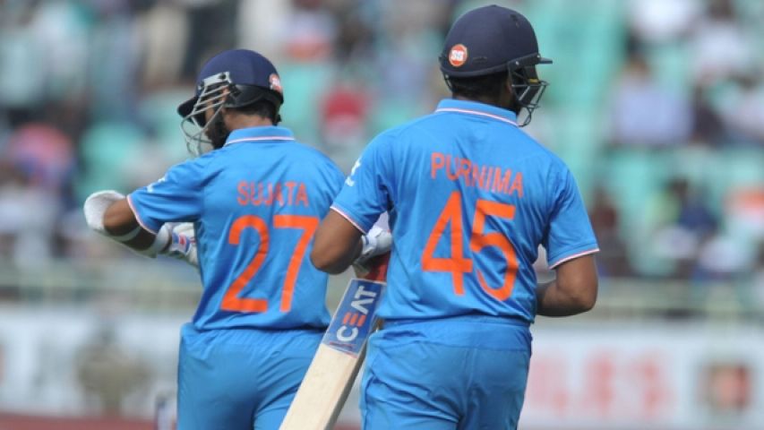 Indian Cricket team praises mums by wearing jersey with their name