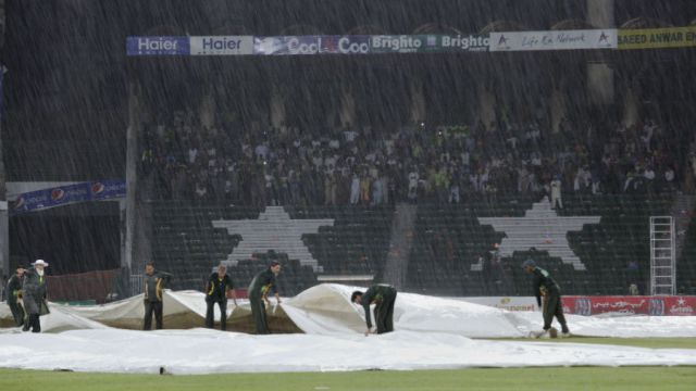 बारिश की भेट चढ़ा पाकिस्तान-ज़िम्बाब्वे ODI सीरीज का आखिरी मैच