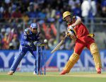 बेंगलुरू-मुंबई मैच में गेंदबाजों ने बनाया अनोखा रिकॉर्ड