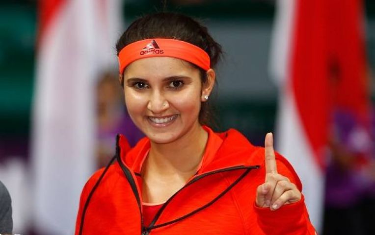 Sania Mirza and her partner Yaroslava Shvedova booked their place in the semi-finals of Italian Open