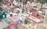 दिल्ली में मुर्दे भी महफूज नहीं, कब्रिस्तान से दो माह के बच्चे का शव गायब