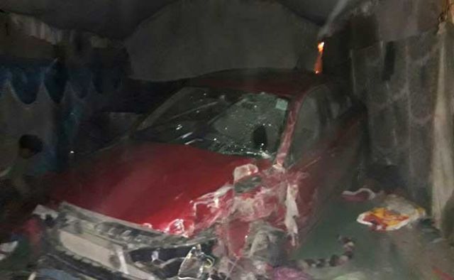 समाजवादी पार्टी के पूर्व नेता के बेटे की अय्याशी : रैन बसेरे में घुसी कार, 4 की मौत