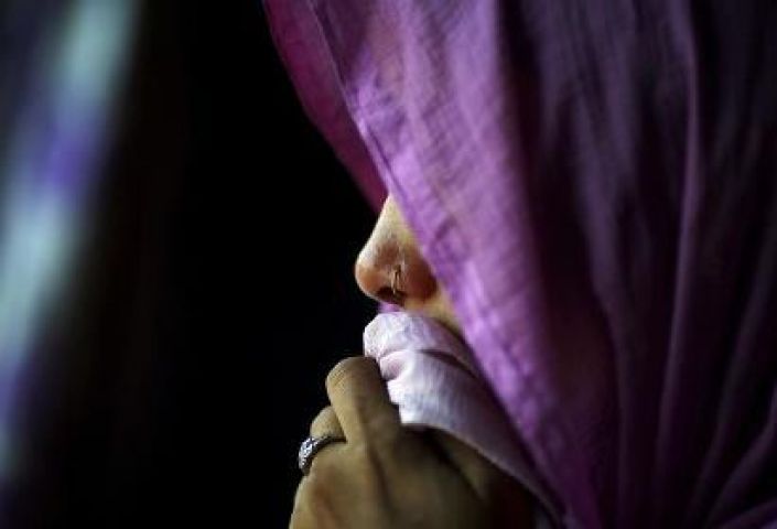 महिला को निर्व्रस्त्र कर की जमकर मारपीट, बाल काटकर गांव में घुमाया