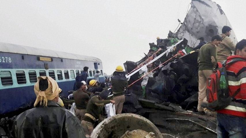 रेल हादसे ने छीनी 138 यात्रियों की जिंदगी