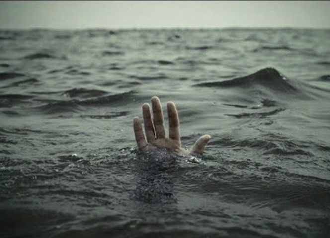 गंगा स्नान के लिए गए तीन युवकों की डूबने से मौत