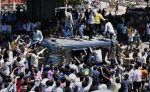 गुजरात में फिर भड़का आंदोलन, सूरत और मेहसाणा में कर्फ्यू सहित इंटरनेट सेवाएं बंद