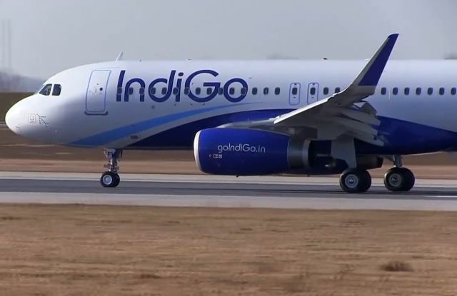 इंडिगो एयरलाइंस के दो विमान आसमान में टकराने से बाल-बाल बचे