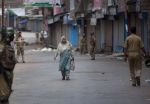 कश्मीर हिंसा में अब तक 54 की मौत, घाटी में कर्फ्यू जारी