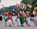 देश भर में स्वाधीनता दिवस का उल्लास