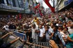 नेपाल में संविधान का विरोध, भड़की हिंसा