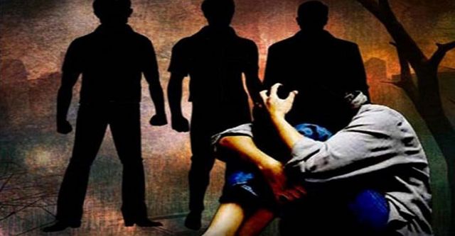 उत्तर प्रदेश के शाहजहांपुर जिले में 15  साल की नाबालिग लड़की से सामूहिक बलात्कार