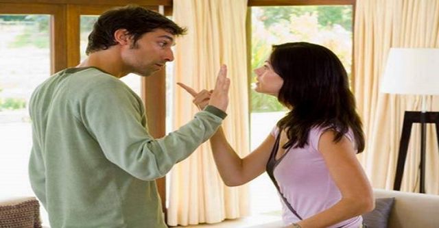 क्यों होती है पति पत्नी में लड़ाई अब आप भी जायेंगे समझ