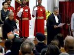 भारत के नए मुख्य न्यायाधीश बने तीरथ सिंह ठाकुर, ली शपथ