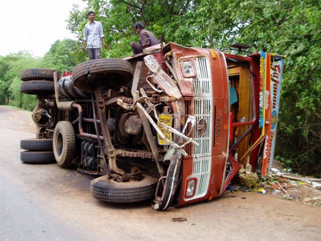 राजस्थान : प्रतापगढ़ में सड़क हादसा, 14 की मौत