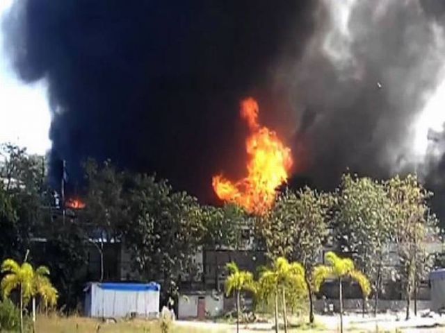 LPG गोदाम में आग लगने से भीषण विस्फोट, 200 झुग्गियां जलकर खाक