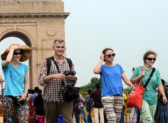 भारत आने वाले पर्यटकों की संख्या में 10 फीसदी का इजाफा