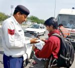 दिल्ली में सुप्रीम-कोर्ट के सड़क सुरक्षा को लेकर दिशा निर्देश होंगे जारी