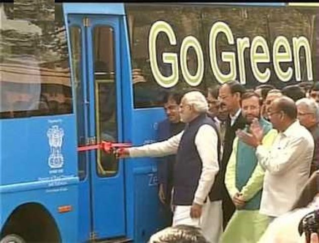 सांसदों की इलेक्ट्रिक बस को PM मोदी ने दिया ग्रीन सिग्नल