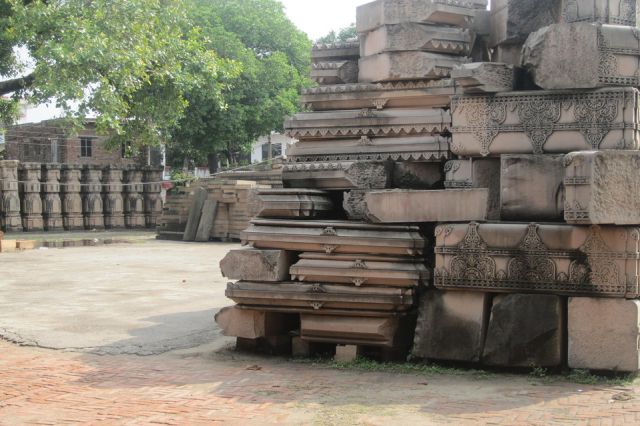 अयोध्या में राम मंदिर निर्माण के लिए काम हुआ तेज