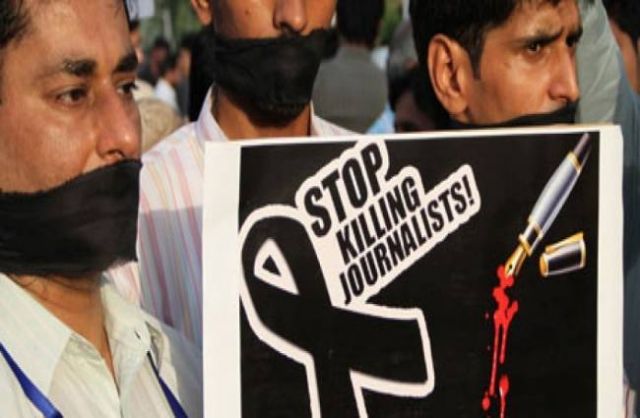 पत्रकारों के लिए सबसे खतनाक देश है भारत : रिपोर्ट